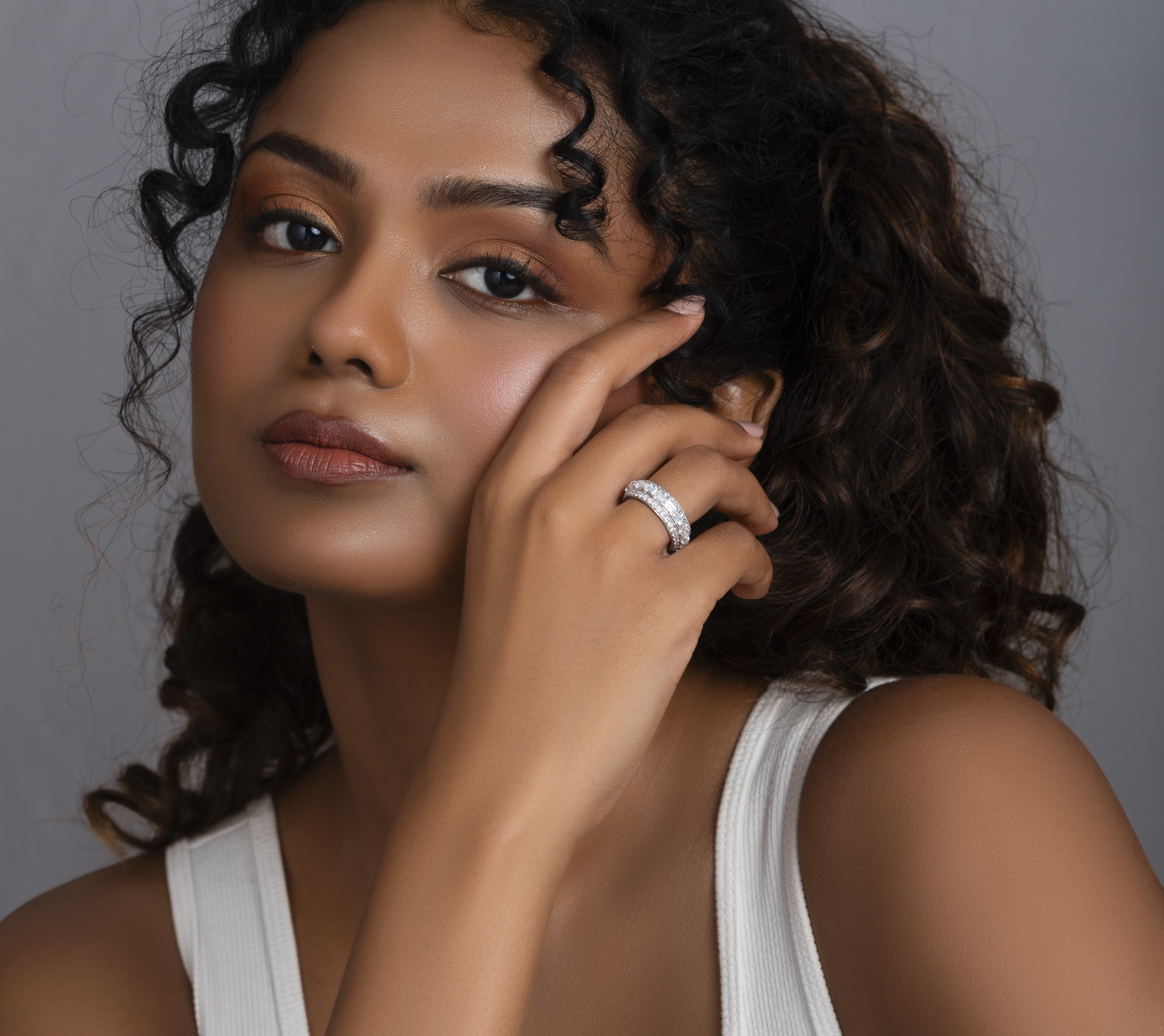 Trio Eternal Band Ring – A Symbol of Commitment